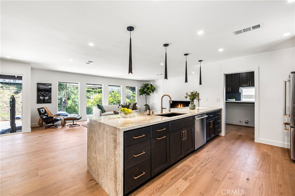 2321 Coldwater Canyon Drive