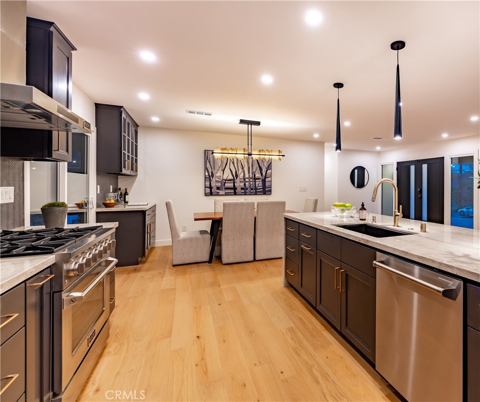 2321 Coldwater Canyon Drive