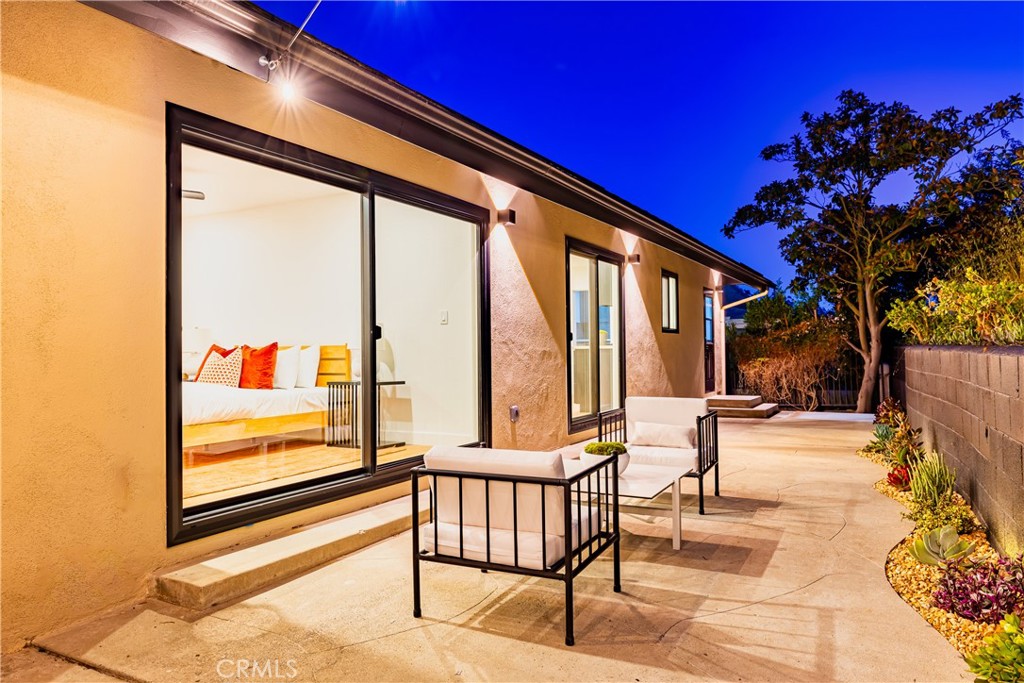 2321 Coldwater Canyon Drive