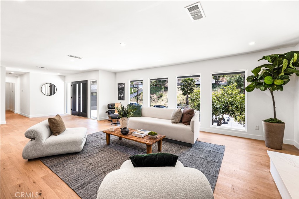 2321 Coldwater Canyon Drive