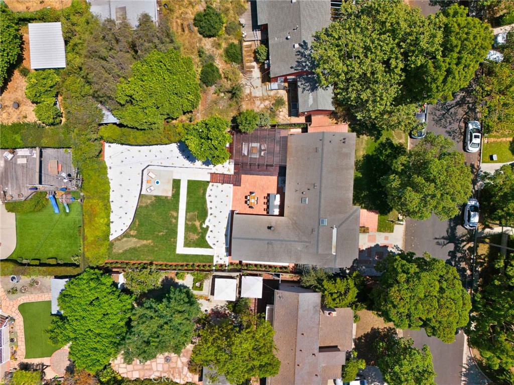 10775 Queensland Street