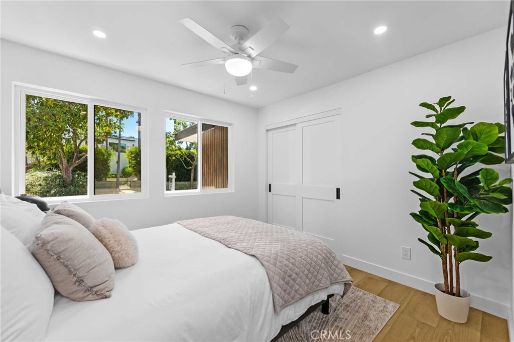 10775 Queensland Street