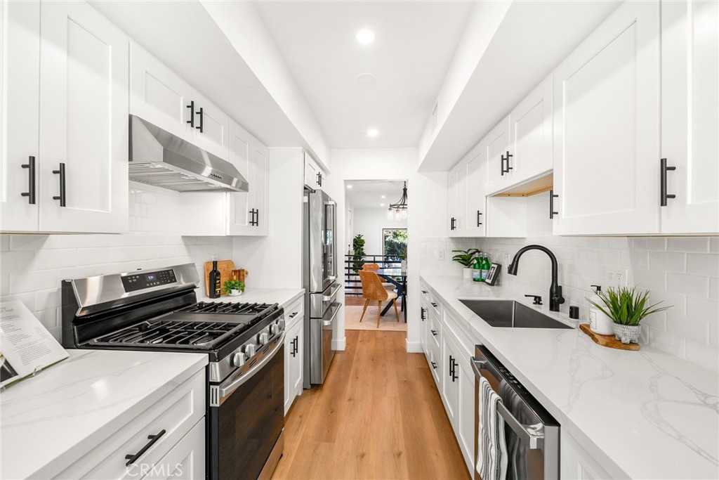 10600 Holman Avenue 2