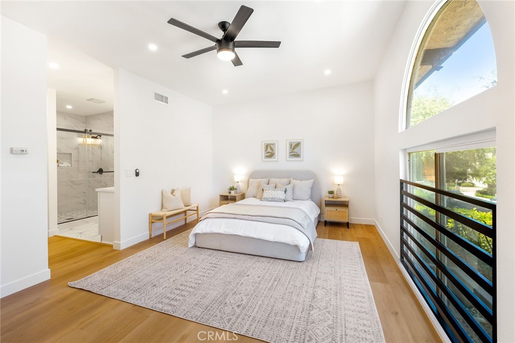 10600 Holman Avenue 2