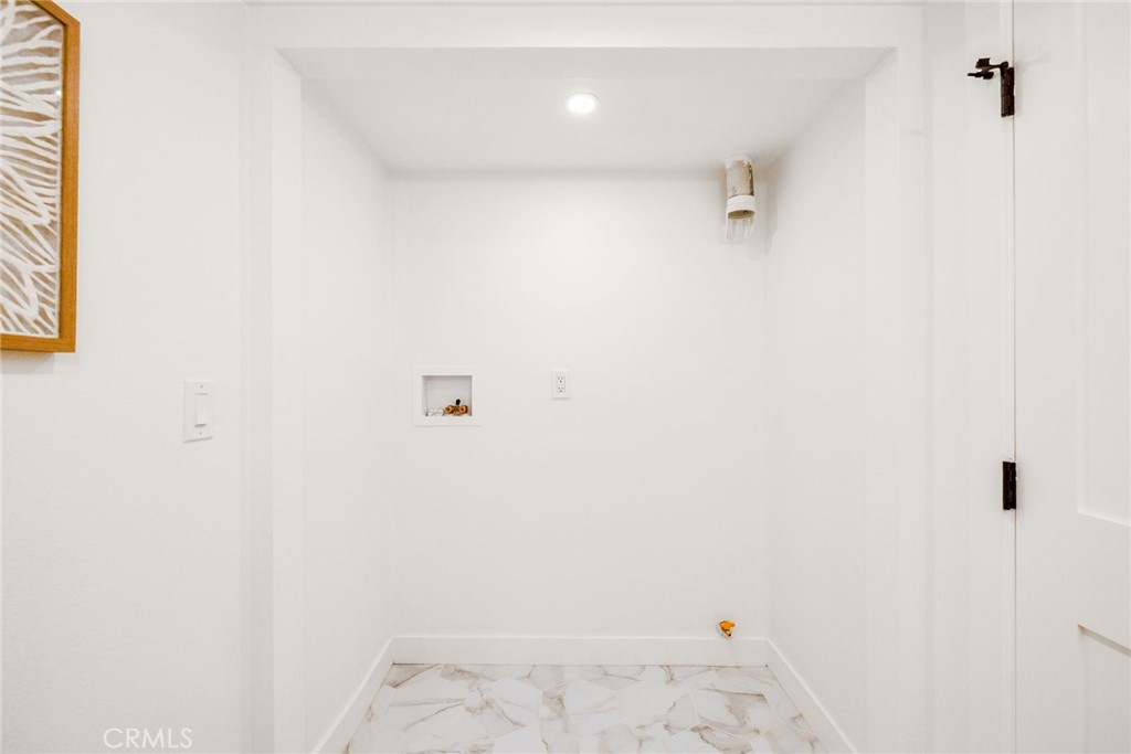 10600 Holman Avenue 2