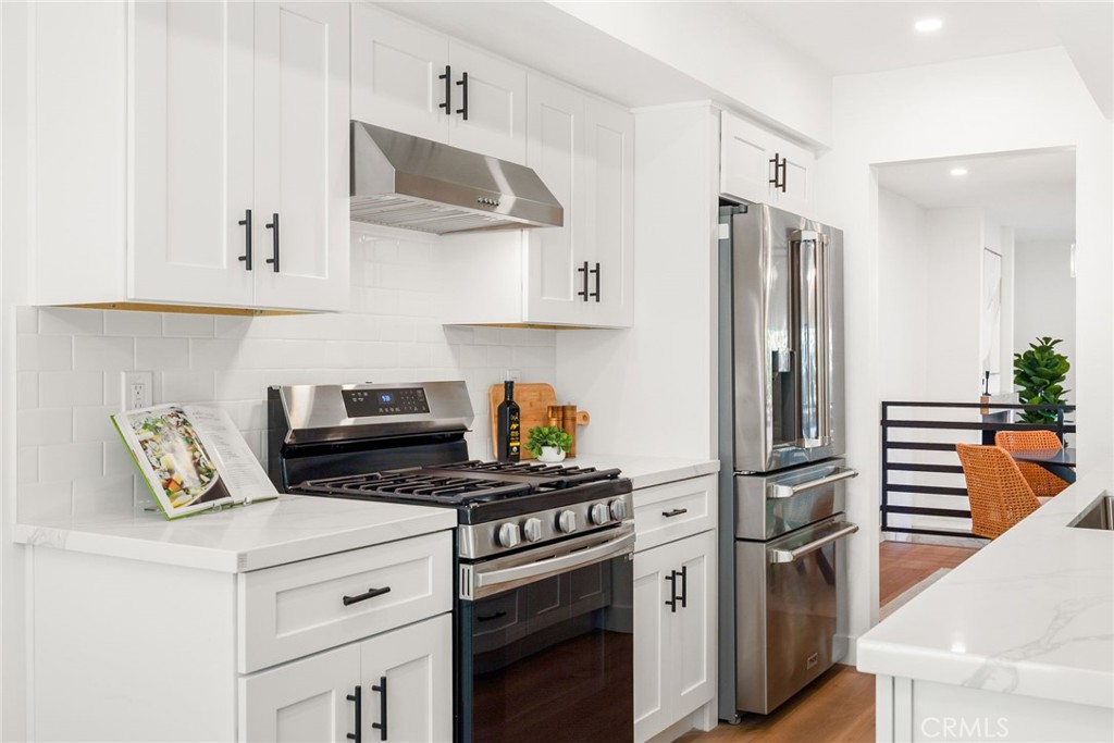 10600 Holman Avenue 2