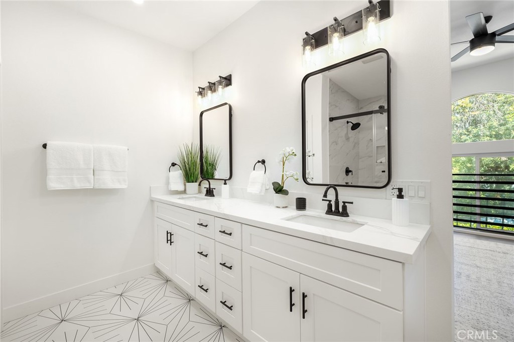 10600 Holman Avenue 2