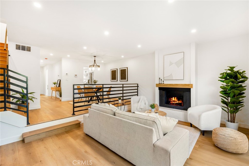 10600 Holman Avenue 2