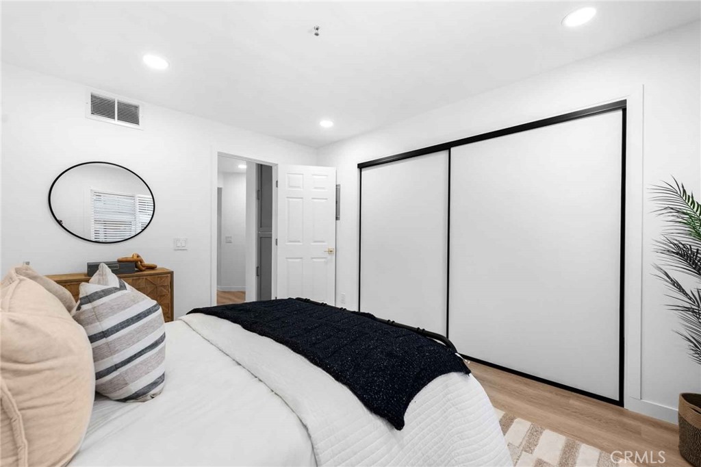 1200 Pacific Coast 325