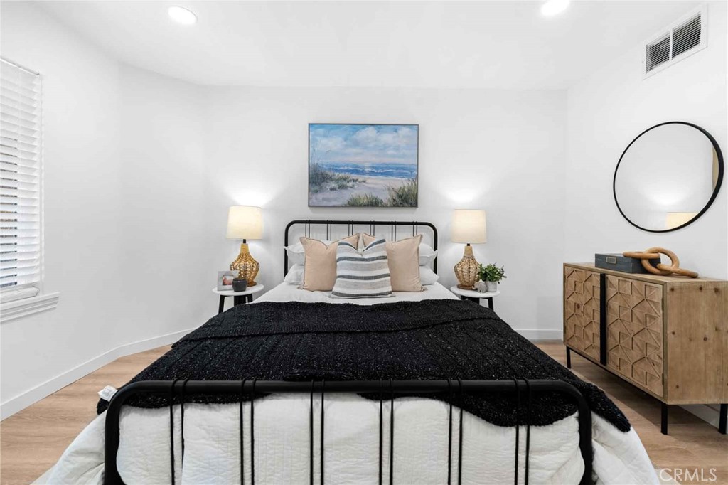 1200 Pacific Coast 325