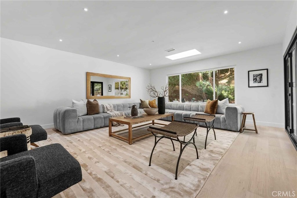 2401 Coldwater Canyon Drive