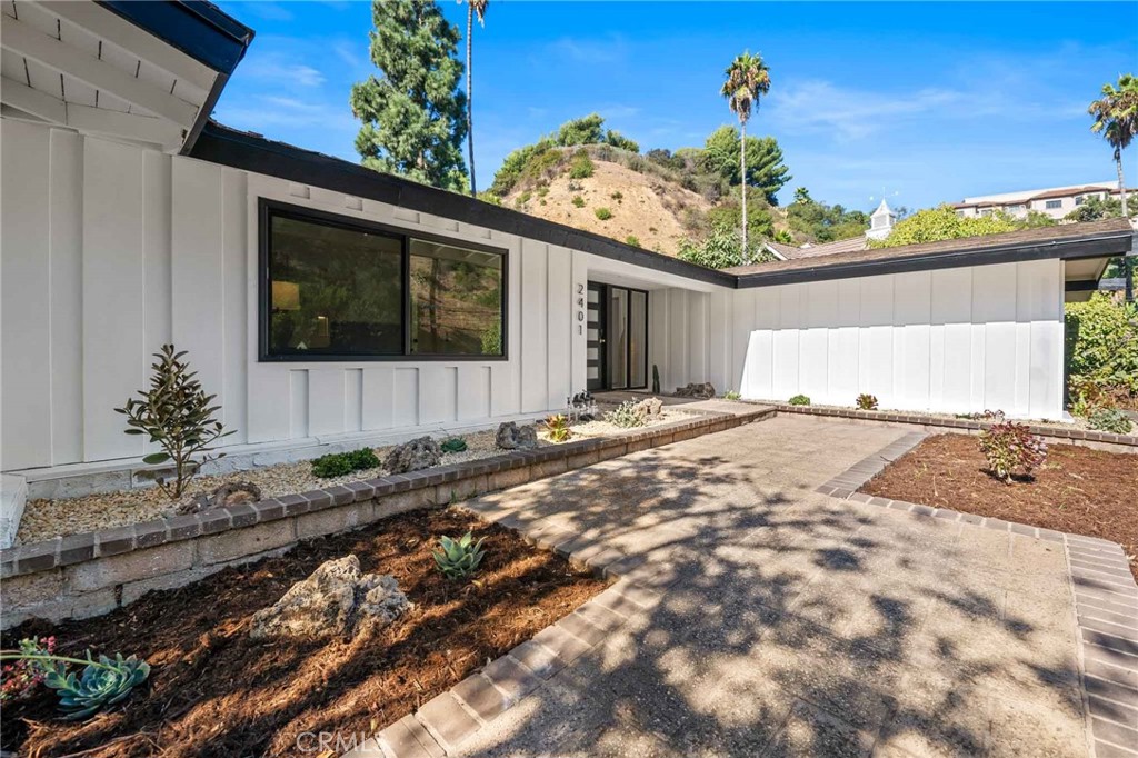 2401 Coldwater Canyon Drive