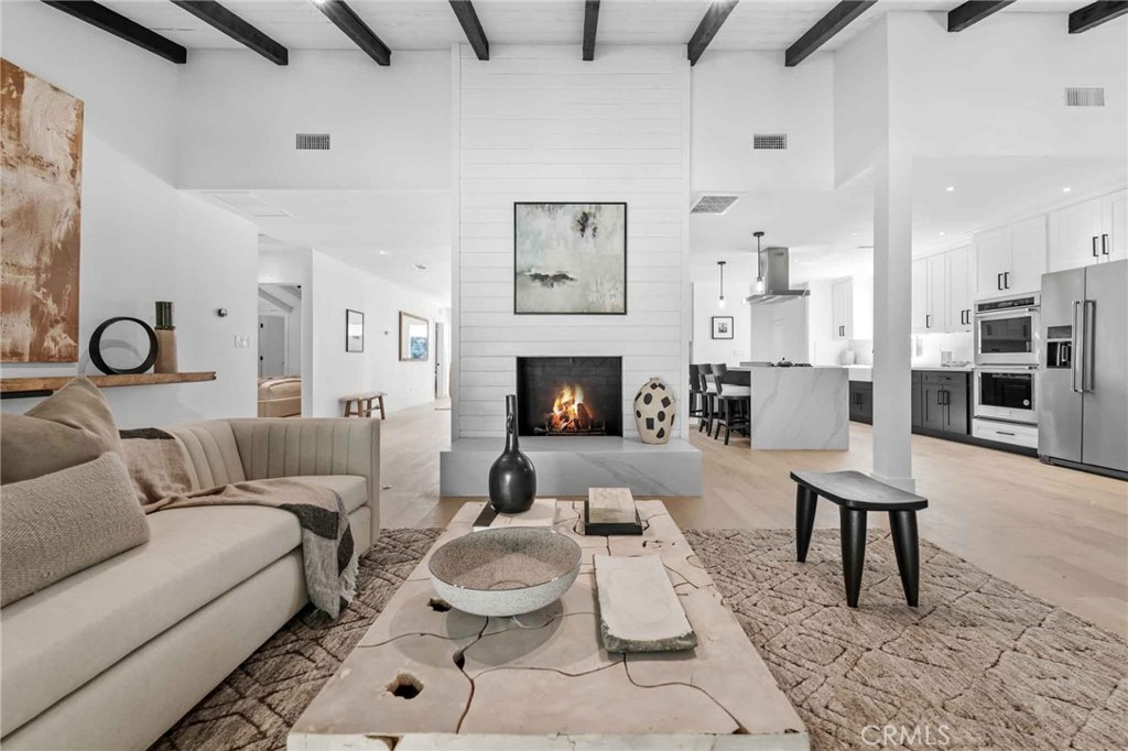 2401 Coldwater Canyon Drive