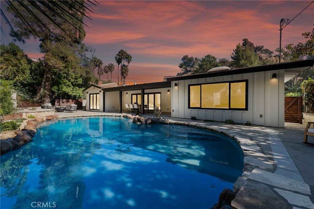 2401 Coldwater Canyon Drive