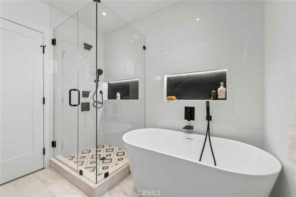 2401 Coldwater Canyon Drive