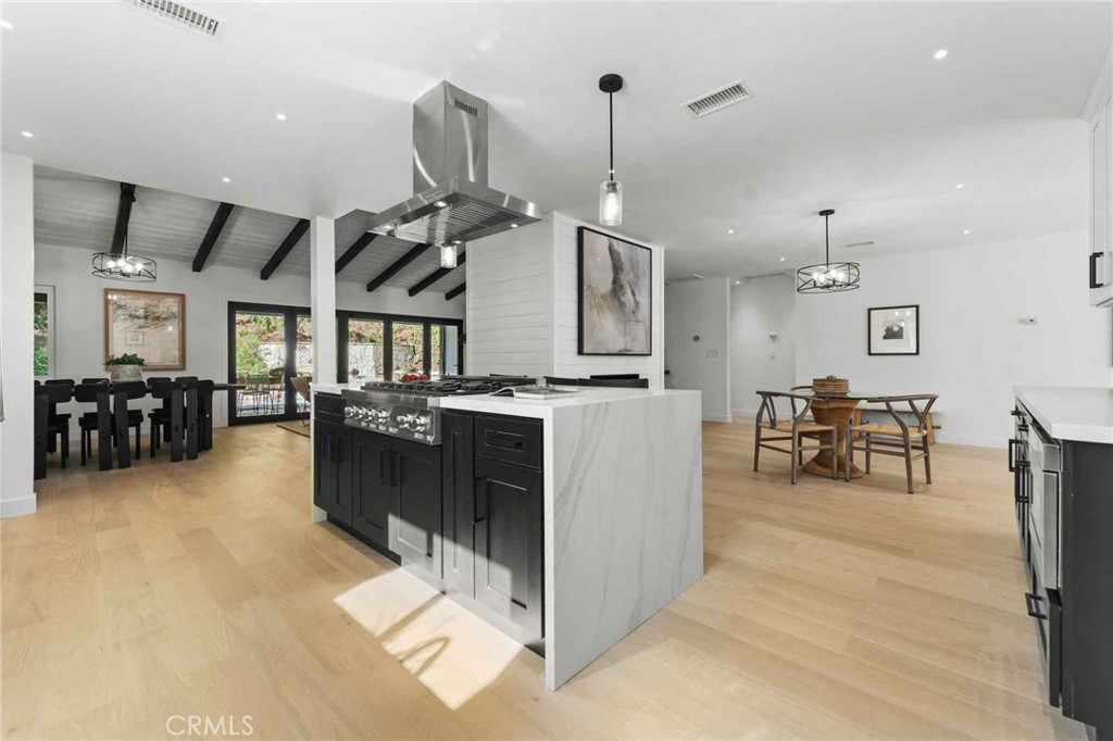 2401 Coldwater Canyon Drive