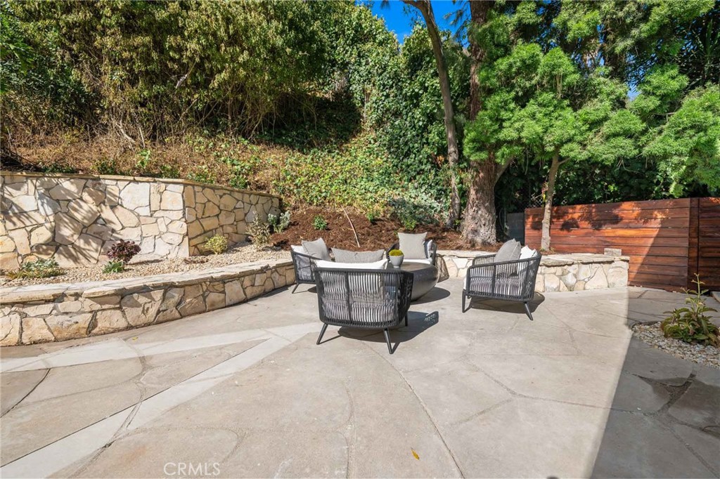 2401 Coldwater Canyon Drive