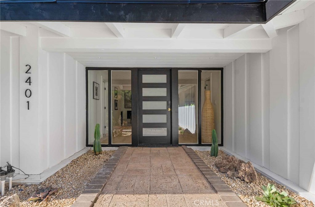 2401 Coldwater Canyon Drive