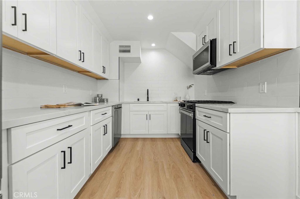 12217 Rochester Avenue 4