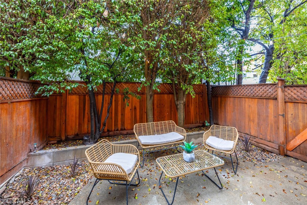 10600 Holman Avenue 9