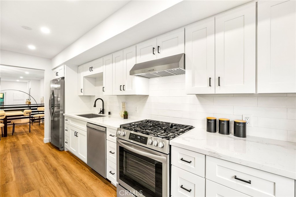 10600 Holman Avenue 9