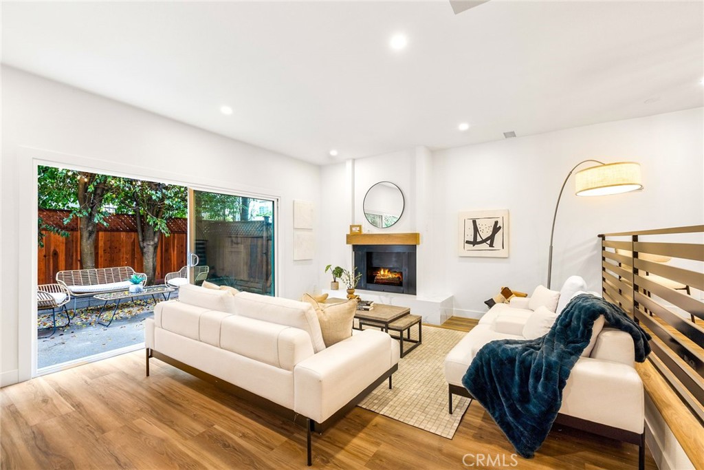 10600 Holman Avenue 9