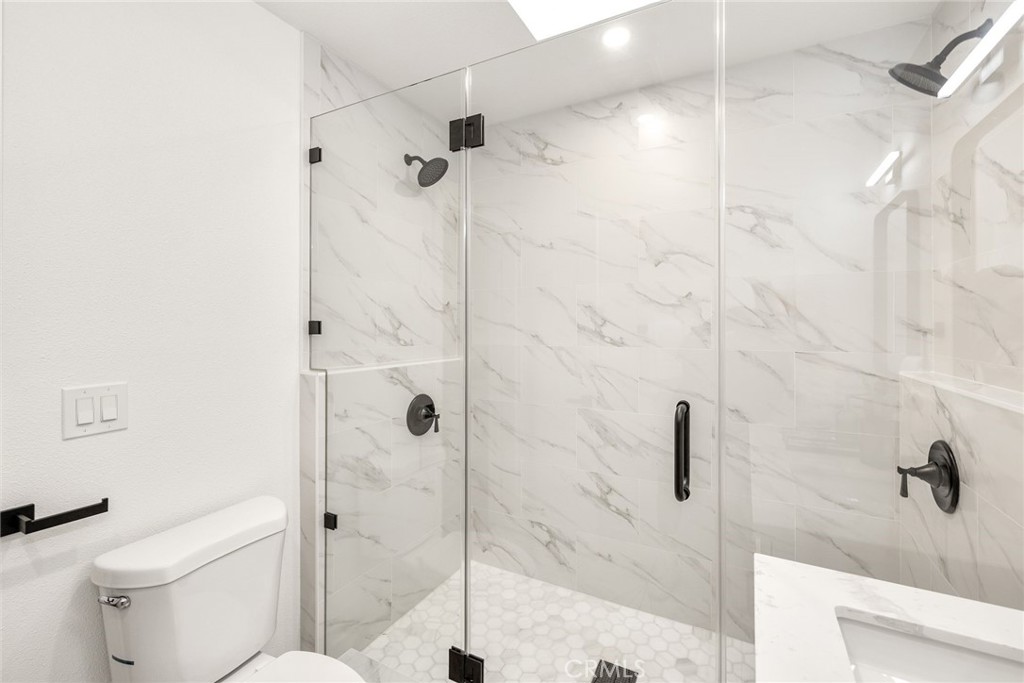 10600 Holman Avenue 9