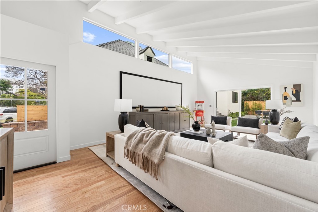 10584 Wellworth Avenue