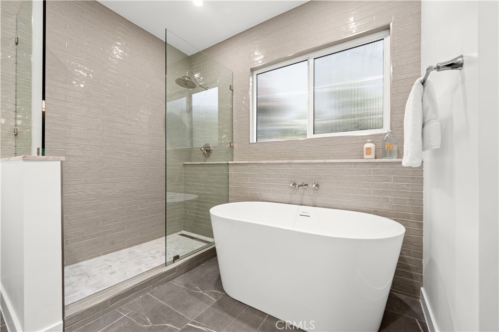 10584 Wellworth Avenue