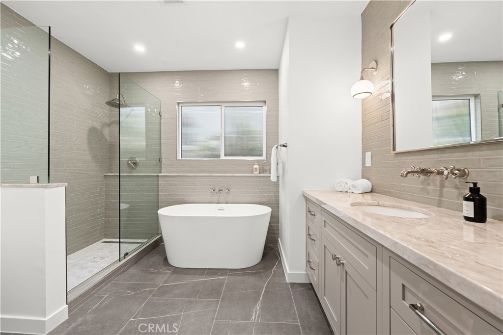 10584 Wellworth Avenue