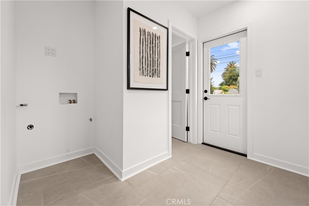 10584 Wellworth Avenue