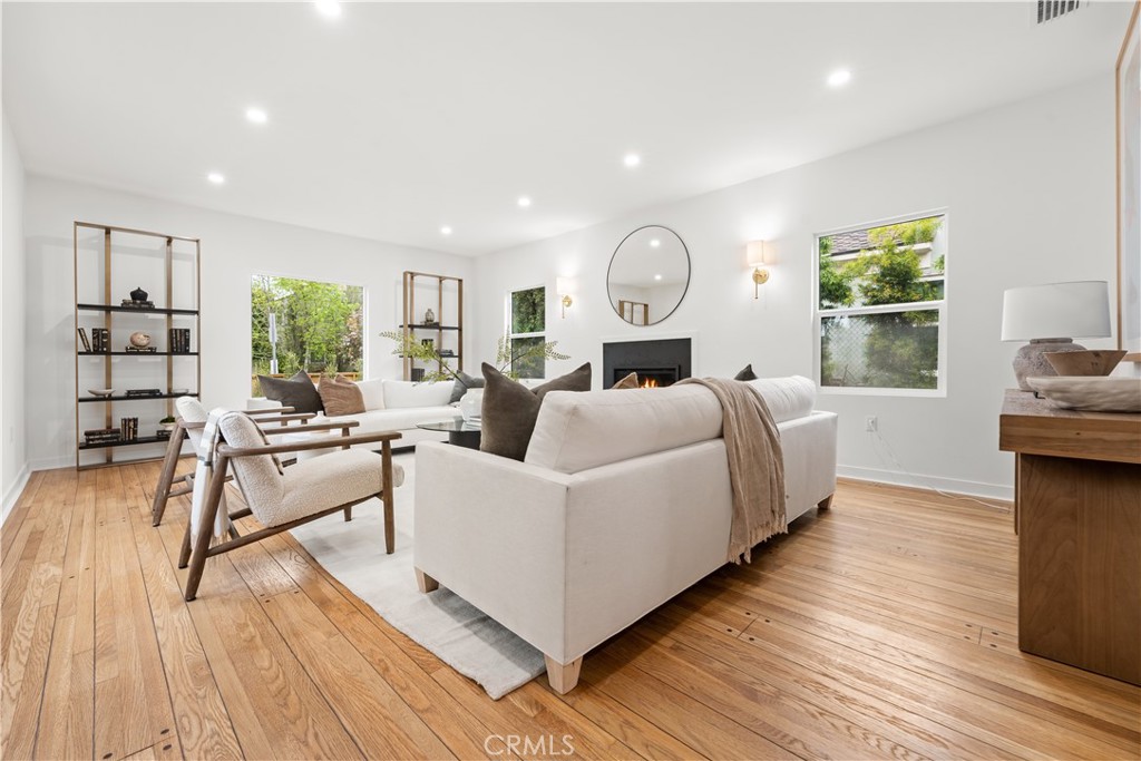 10584 Wellworth Avenue