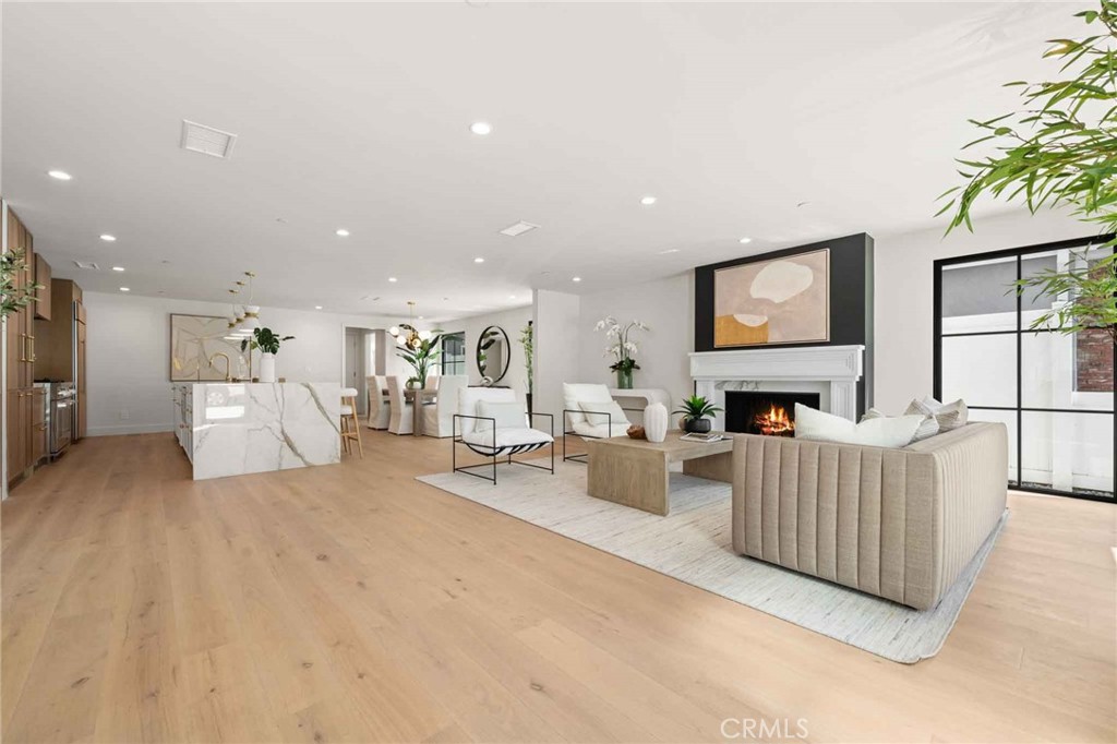 214 Abalone Avenue