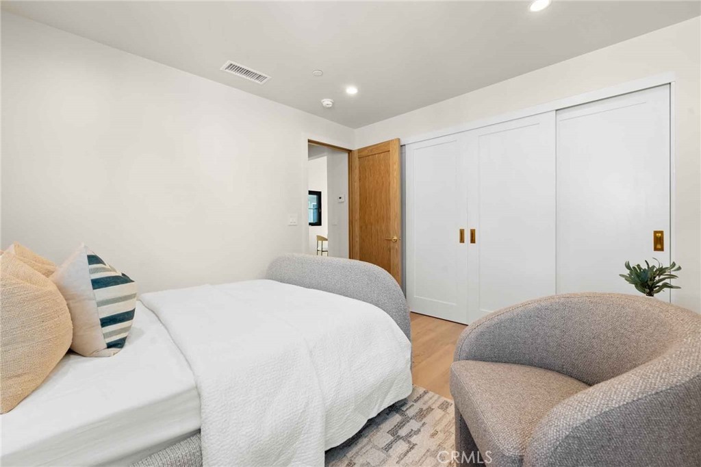 214 Abalone Avenue