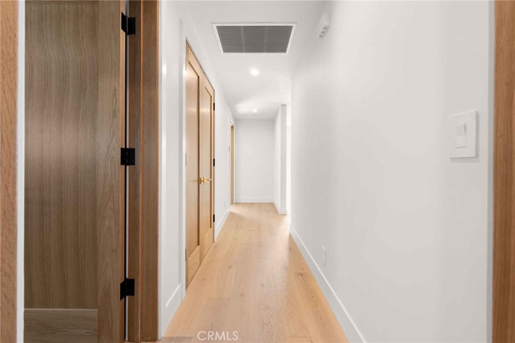 214 Abalone Avenue