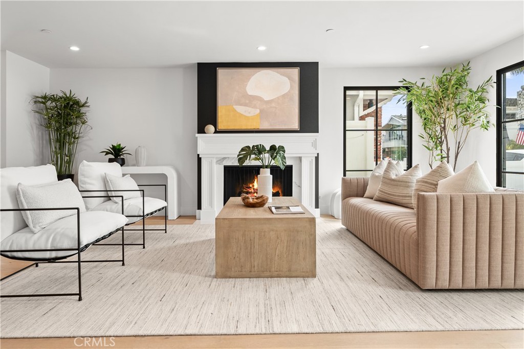 214 Abalone Avenue