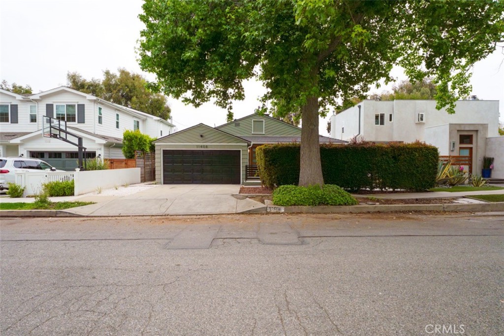 11408 Waterford Street