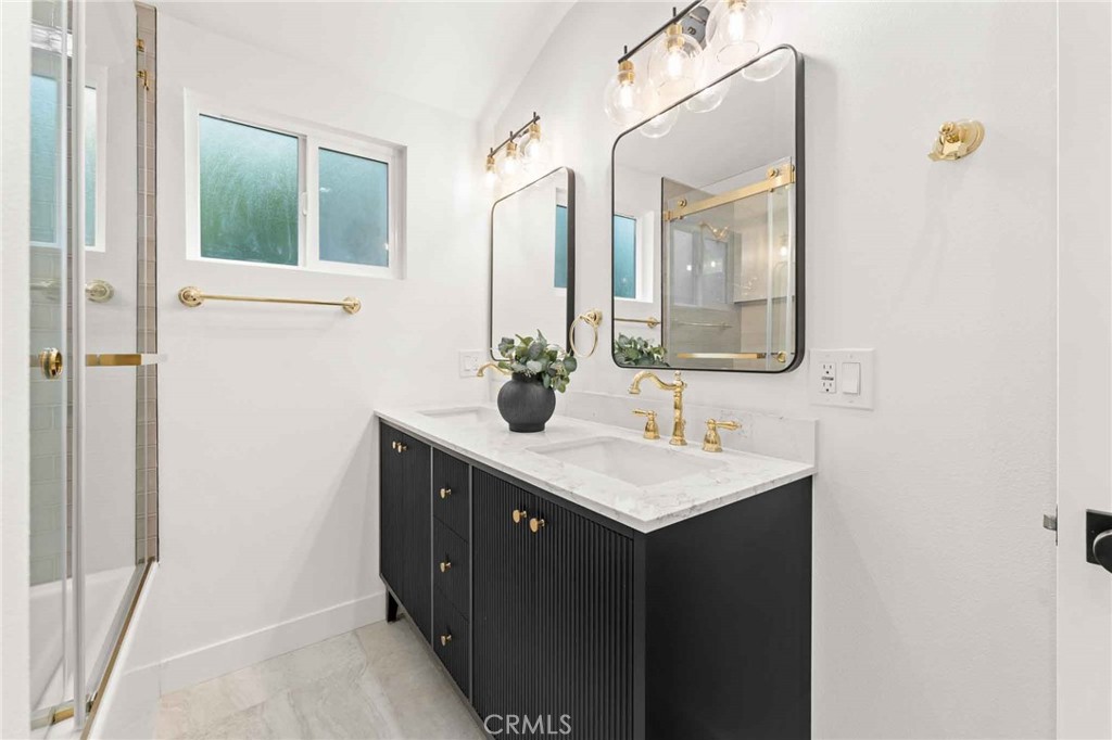 11408 Waterford Street