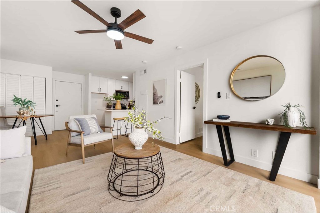 1750 E Ocean Boulevard 902