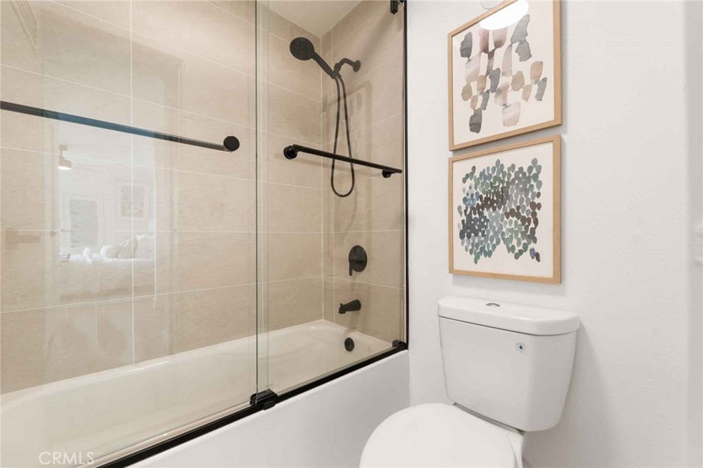 1750 E Ocean Boulevard 902