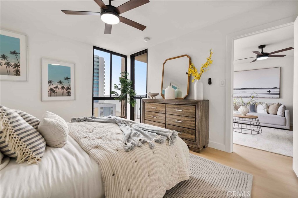 1750 E Ocean Boulevard 902