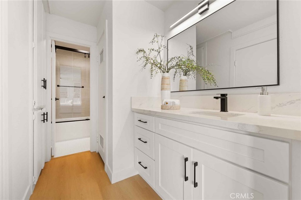 1750 E Ocean Boulevard 902