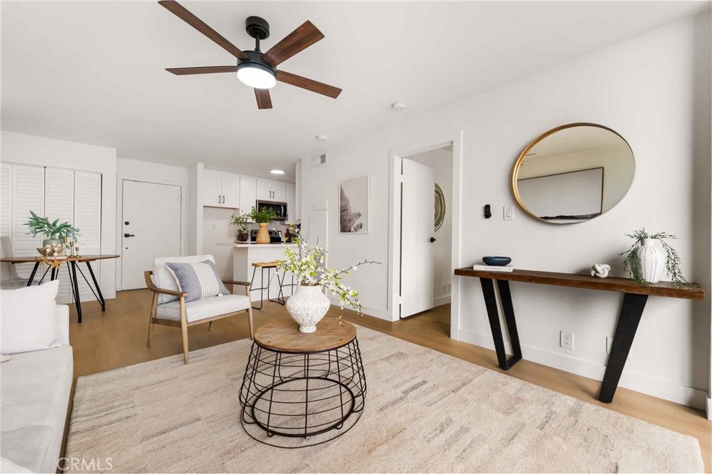 1750 E Ocean Boulevard 902