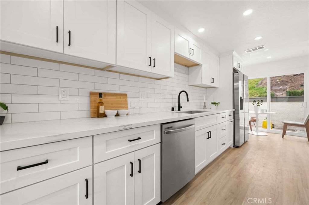 1782 Palisades Drive