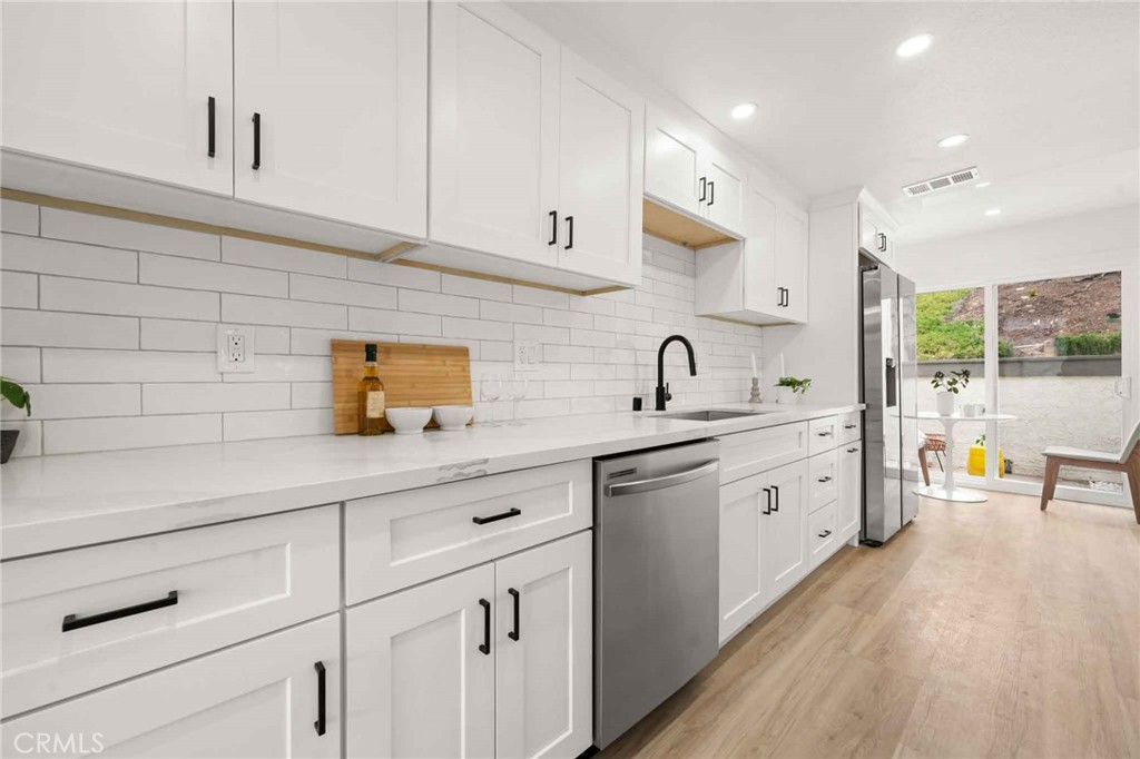 1782 Palisades Drive