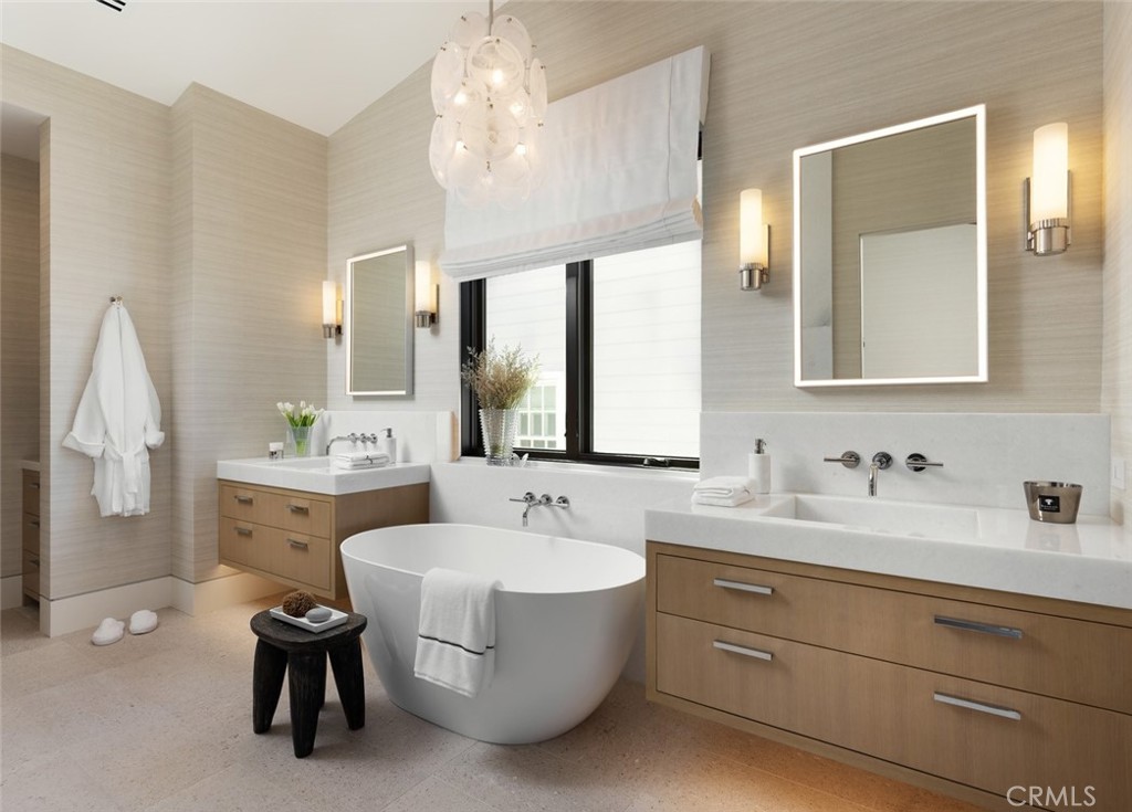 412 Heliotrope Avenue