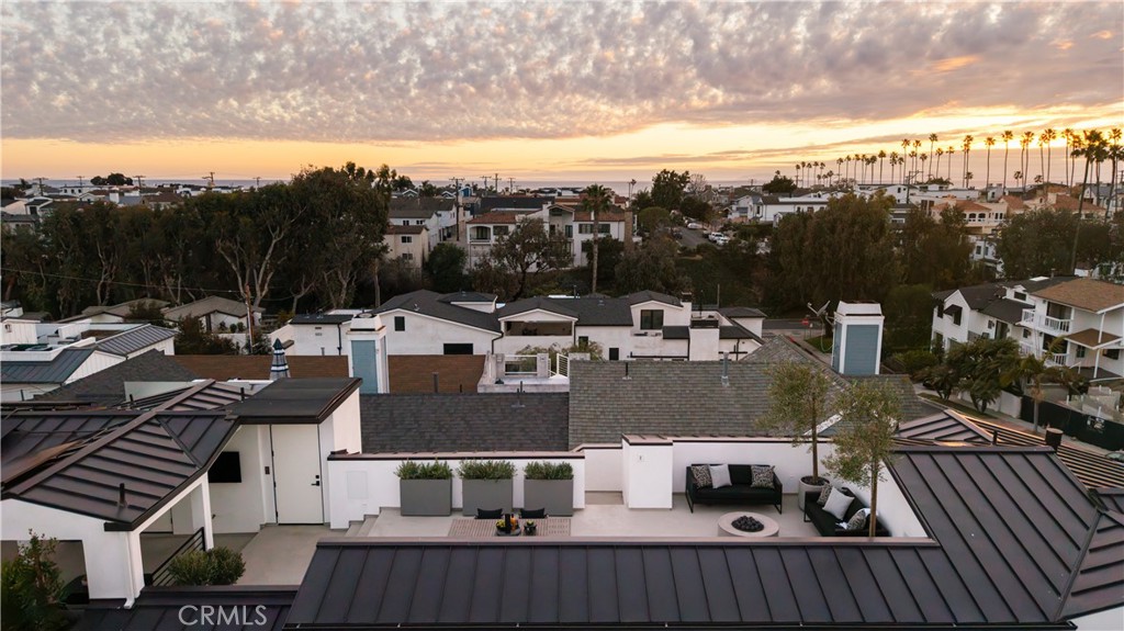 412 Heliotrope Avenue