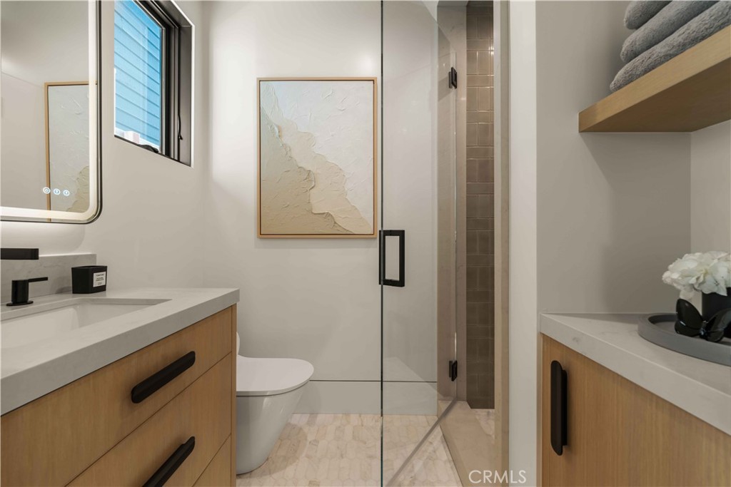 412 Heliotrope Avenue