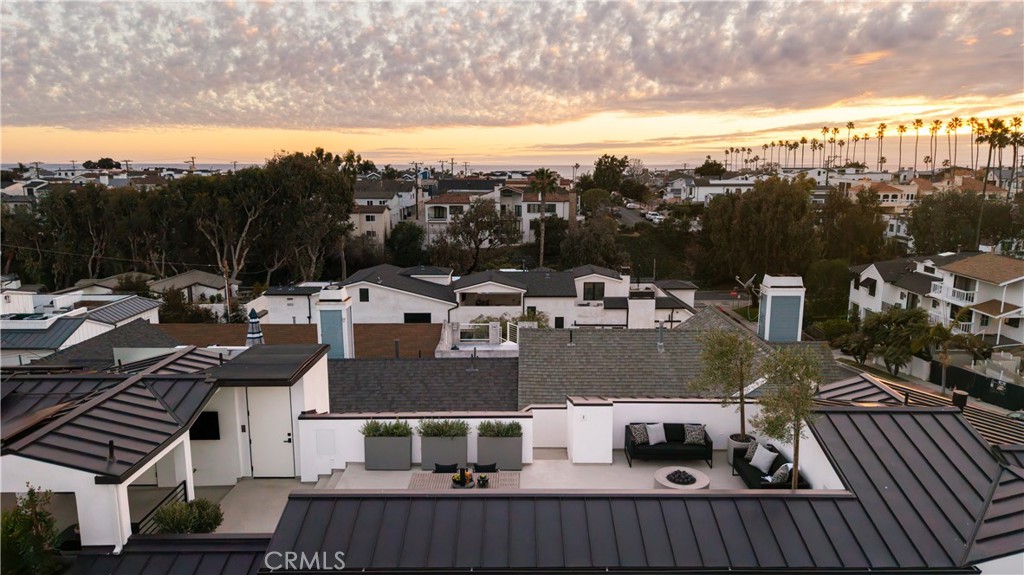 412 Heliotrope Avenue