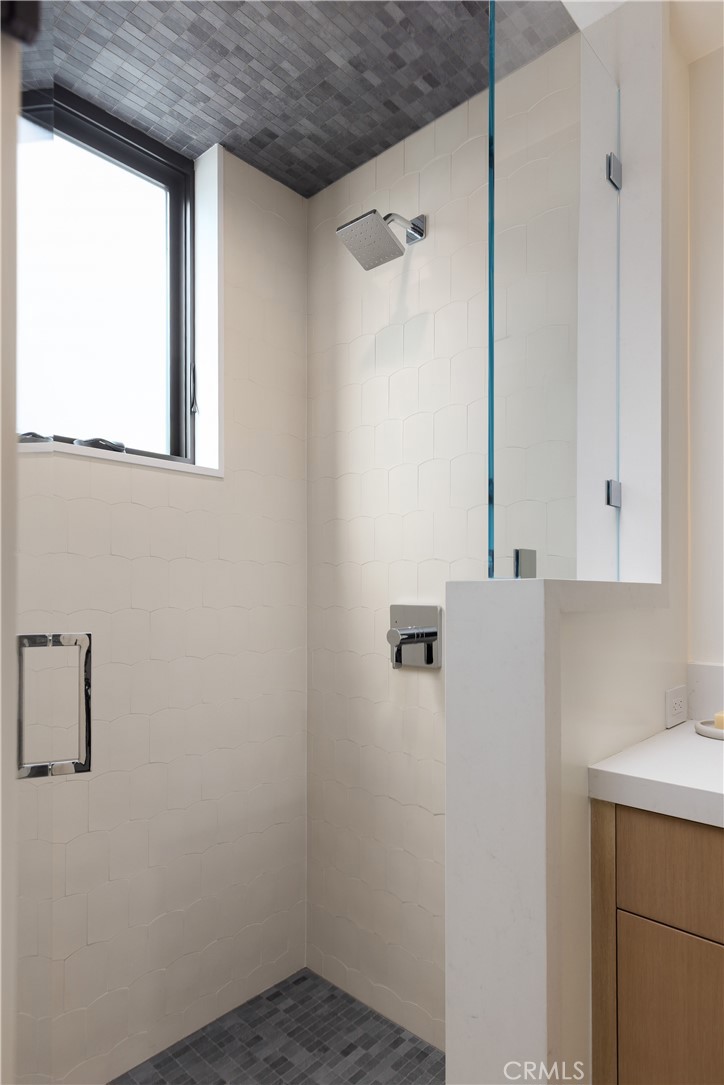 412 Heliotrope Avenue